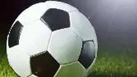 热火12人齐发威，全场得分破百，9将齐飞夺143分佳绩